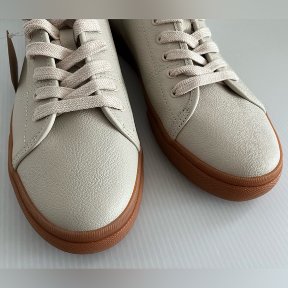 Frye Gia Low Lace Genuine Soft Leather Upper Sneakers sz 9.5M US - Picture 12 of 13